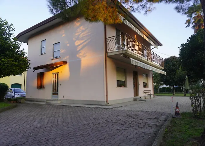 Oliva's House Con Giardino Nyaraló *