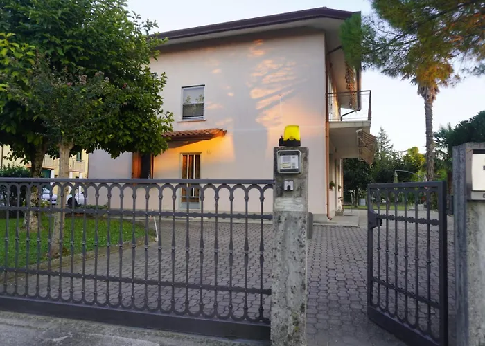 Oliva's House Con Giardino Nyaraló Palazzolo dello Stella