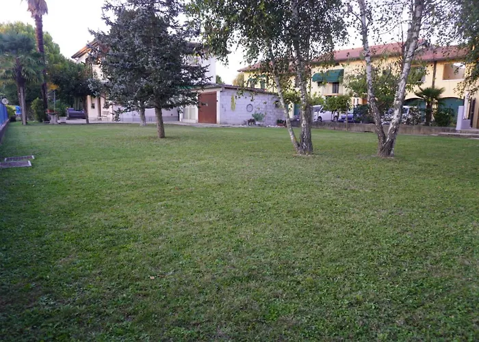 Oliva's House Con Giardino Nyaraló *