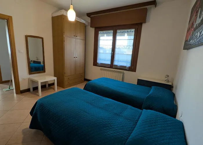 Oliva's House Con Giardino Nyaraló *